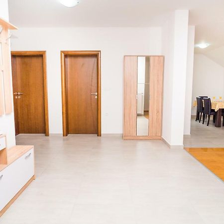 Tina Rooms Velika Gorica Exteriör bild