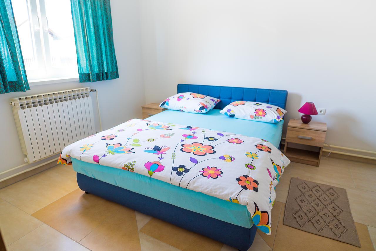 Tina Rooms Velika Gorica Exteriör bild