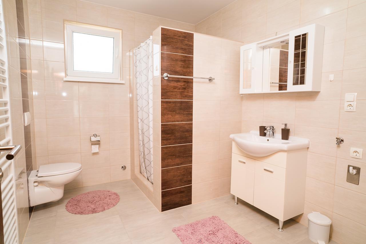 Tina Rooms Velika Gorica Exteriör bild