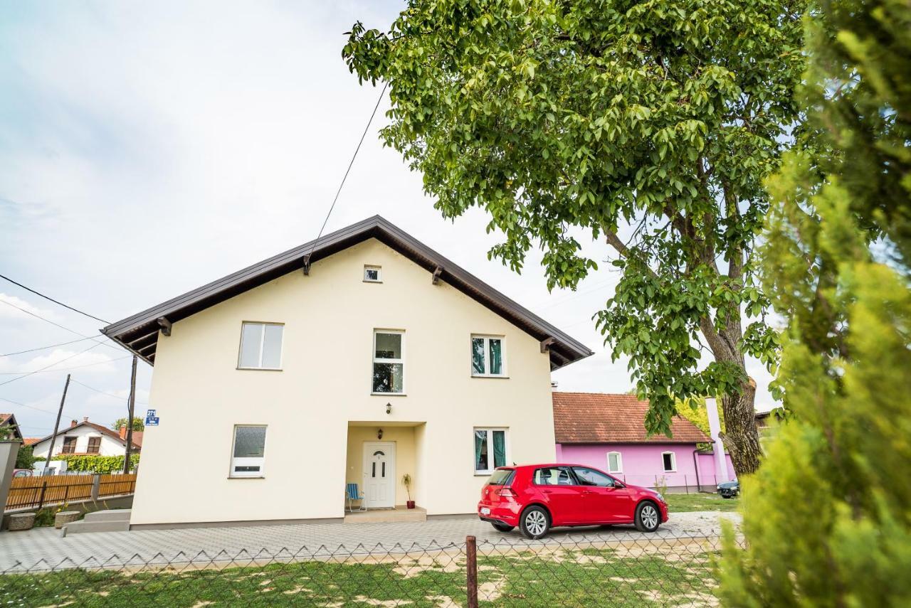 Tina Rooms Velika Gorica Exteriör bild